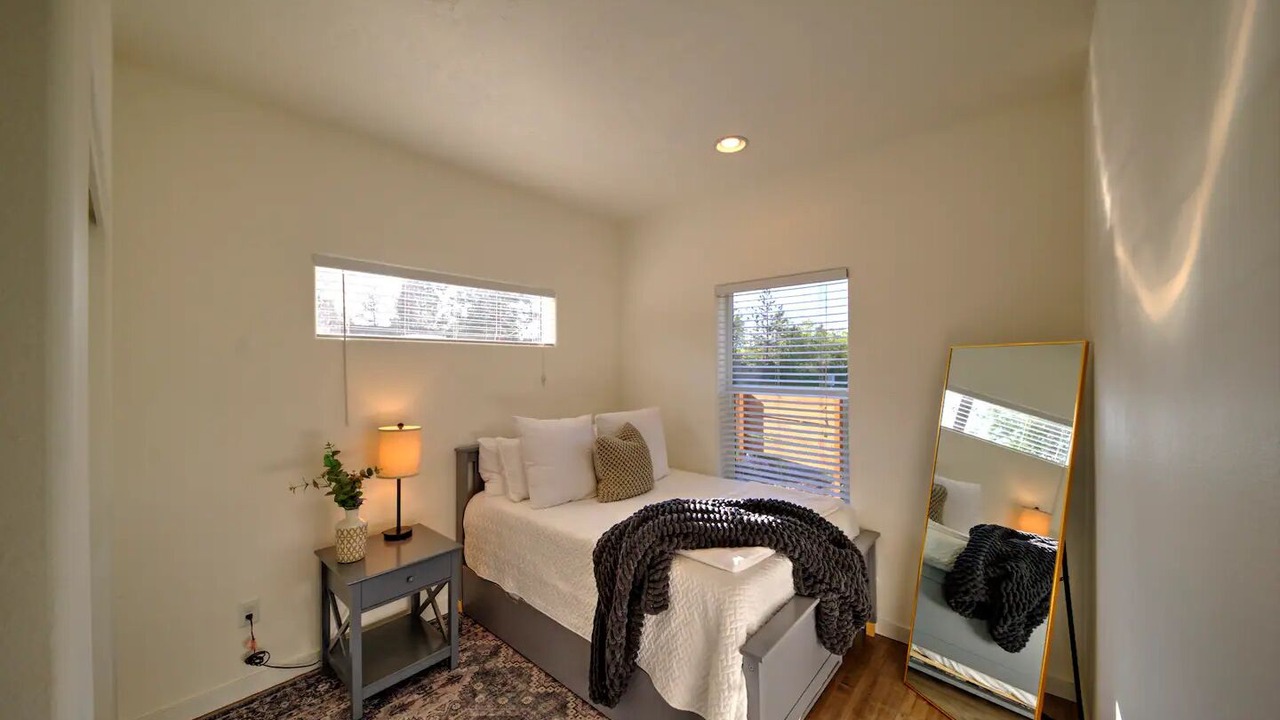 Photo of Bedroom in Larkspur