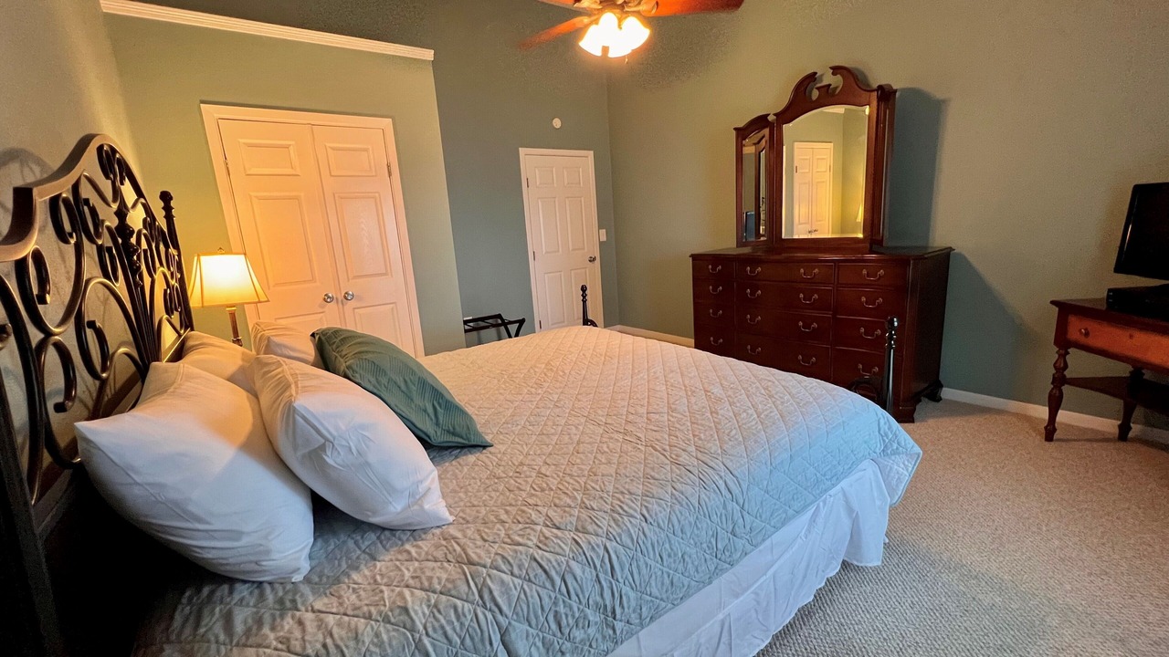 Photo of Bedroom in Milam