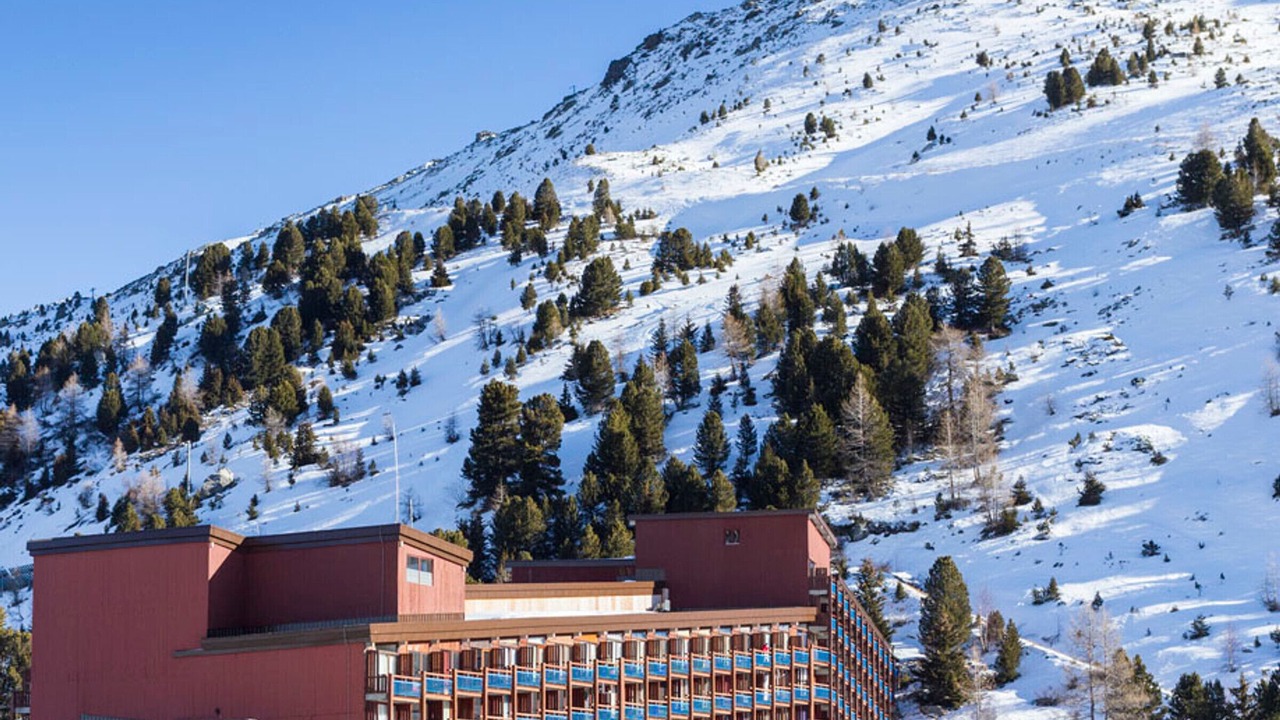 Photo of Outdoor in Arc-2000