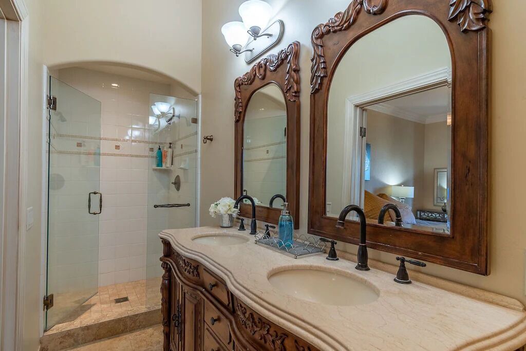 Photo of Bathroom in Salinas