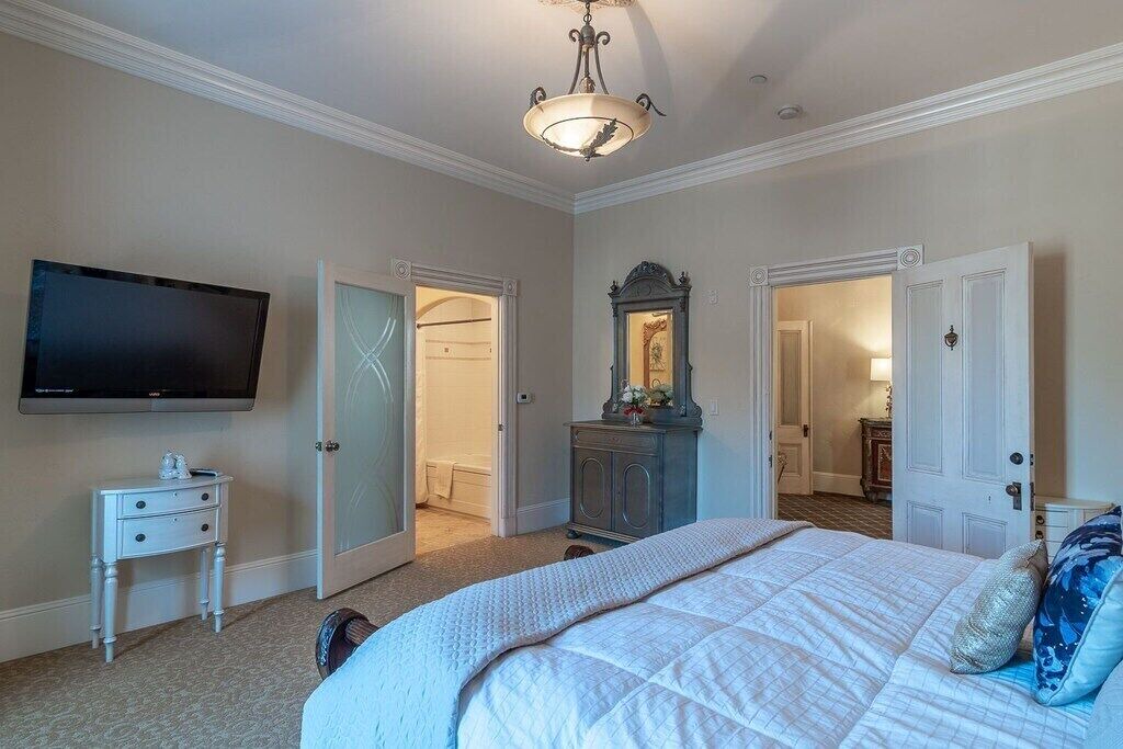 Photo of Others in Salinas