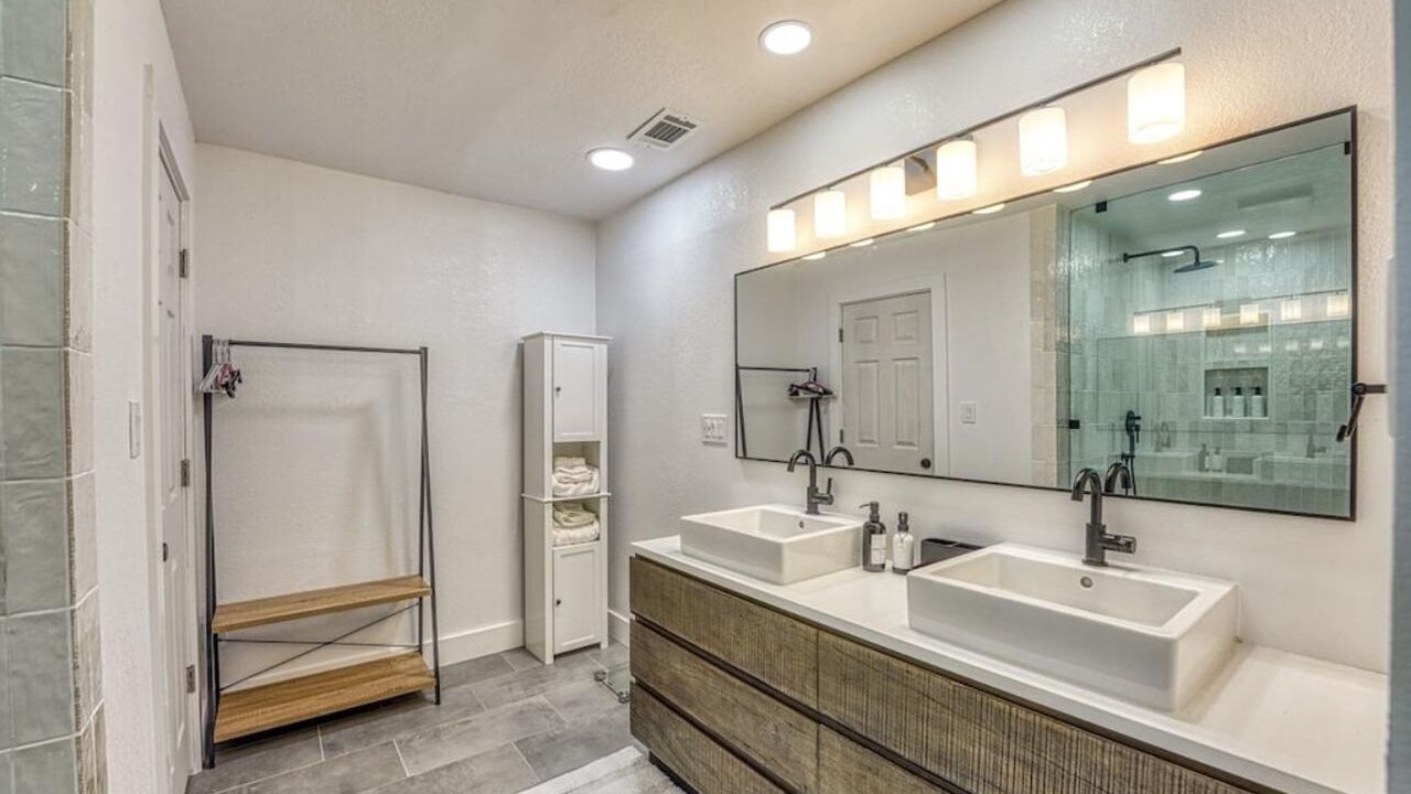 Photo of Bathroom in Granite Shoals