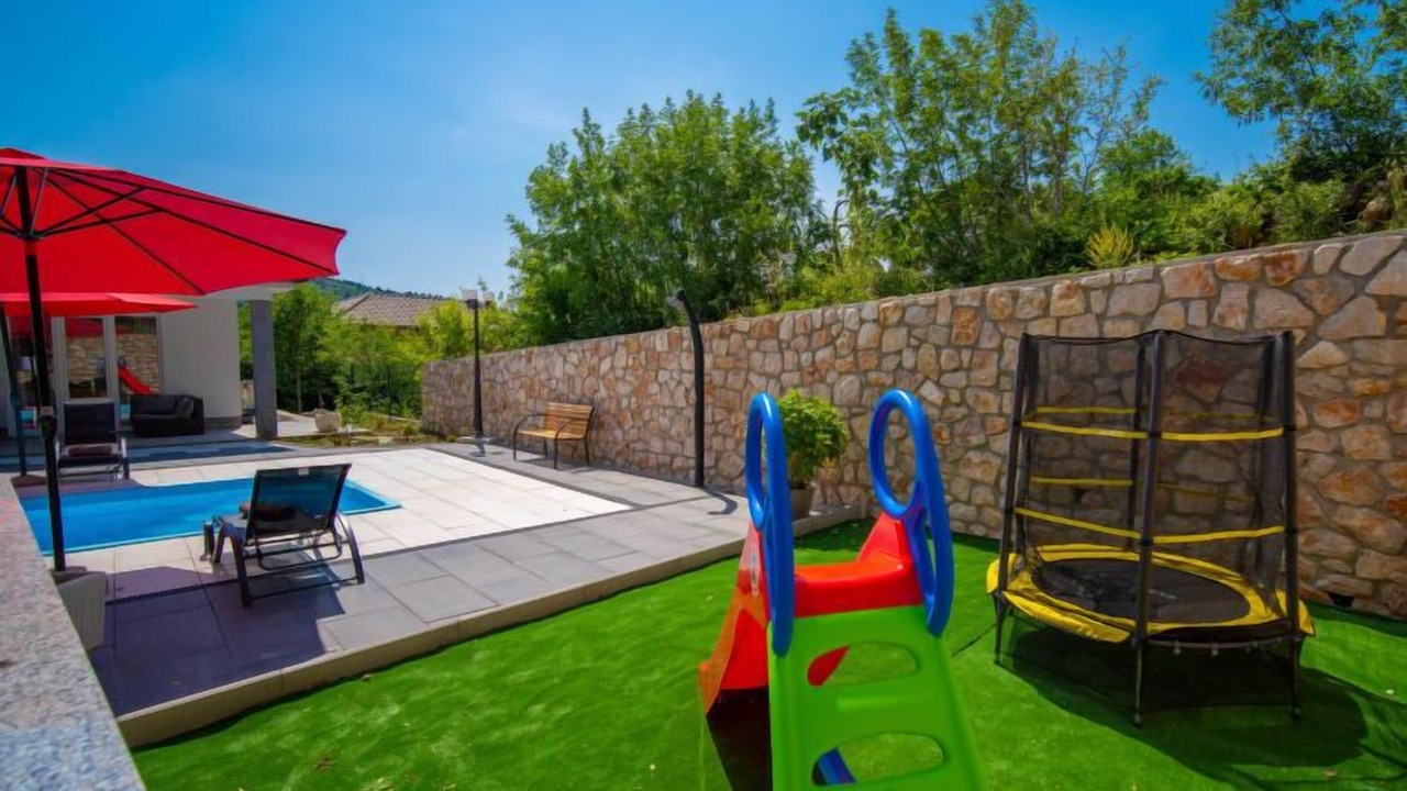 Photo of Outdoor in Bribir