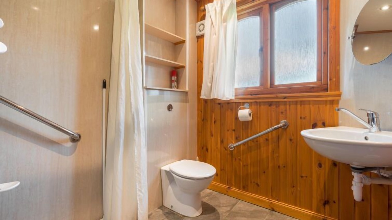Photo of Bathroom in Balnain