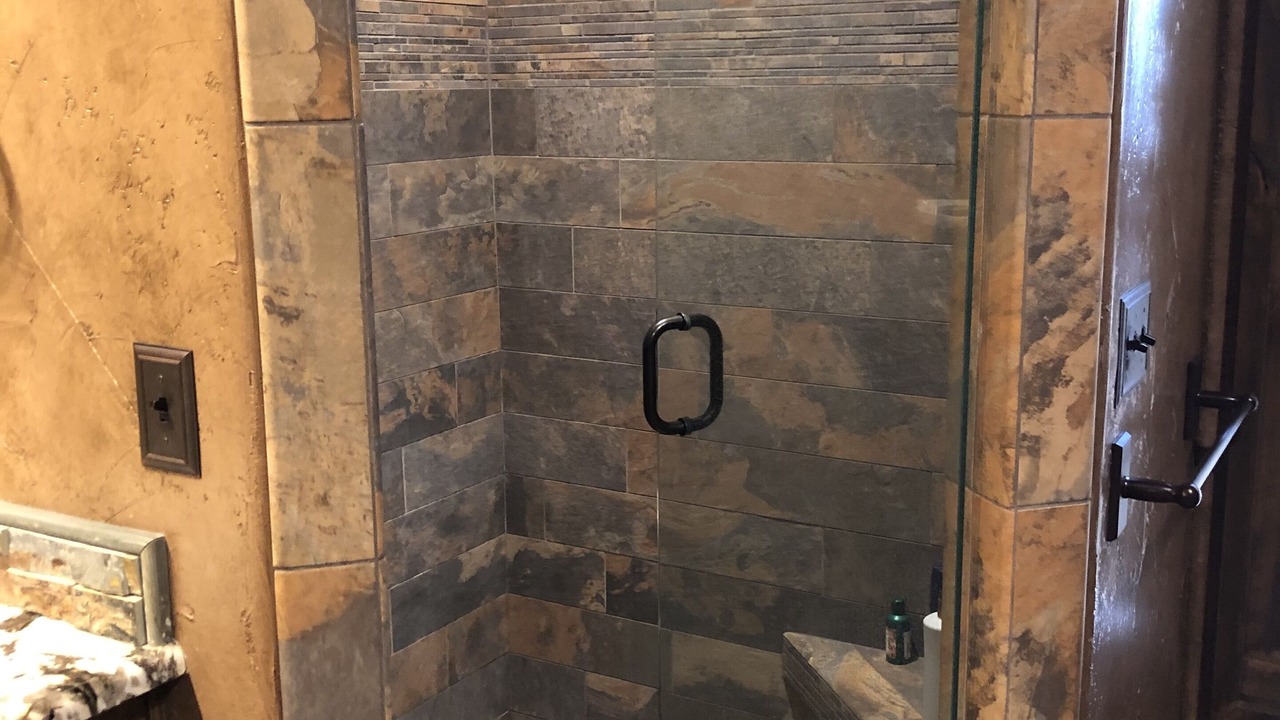 Photo of Bathroom in Holliday