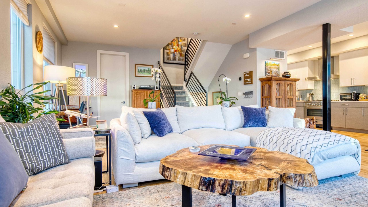 Photo of Livingroom in West Colfax