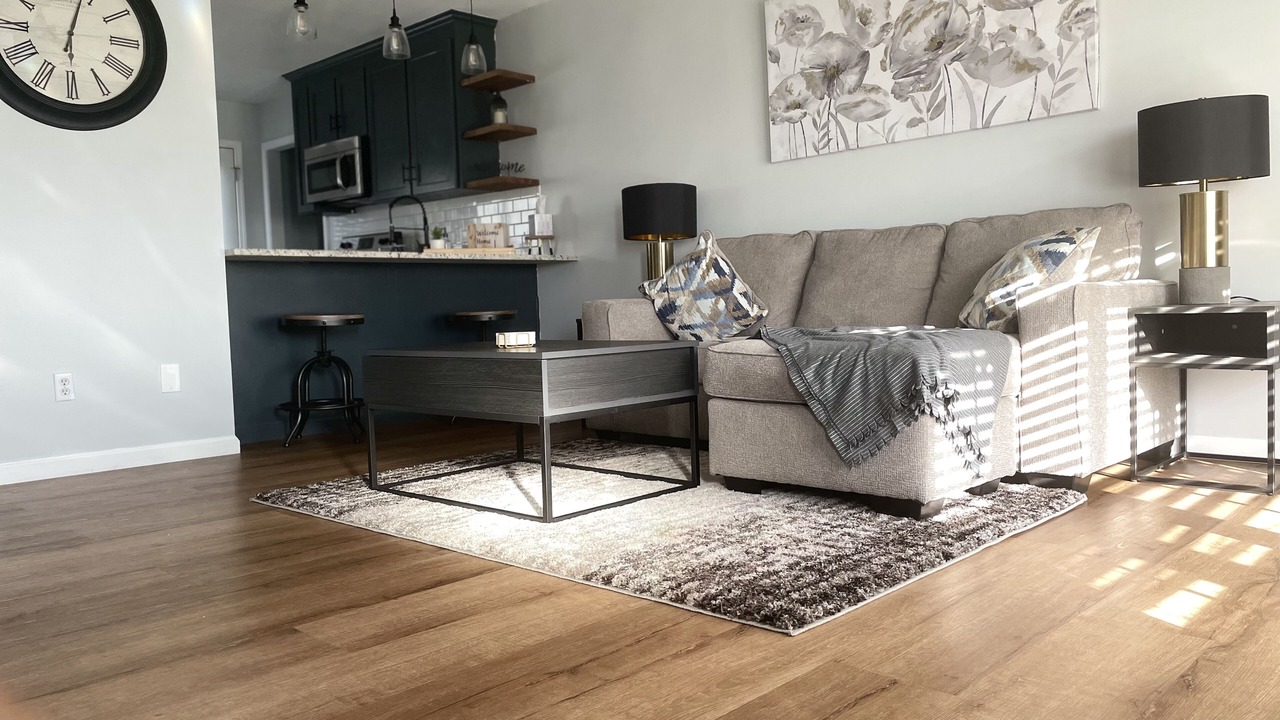 Photo of Livingroom in Midland City