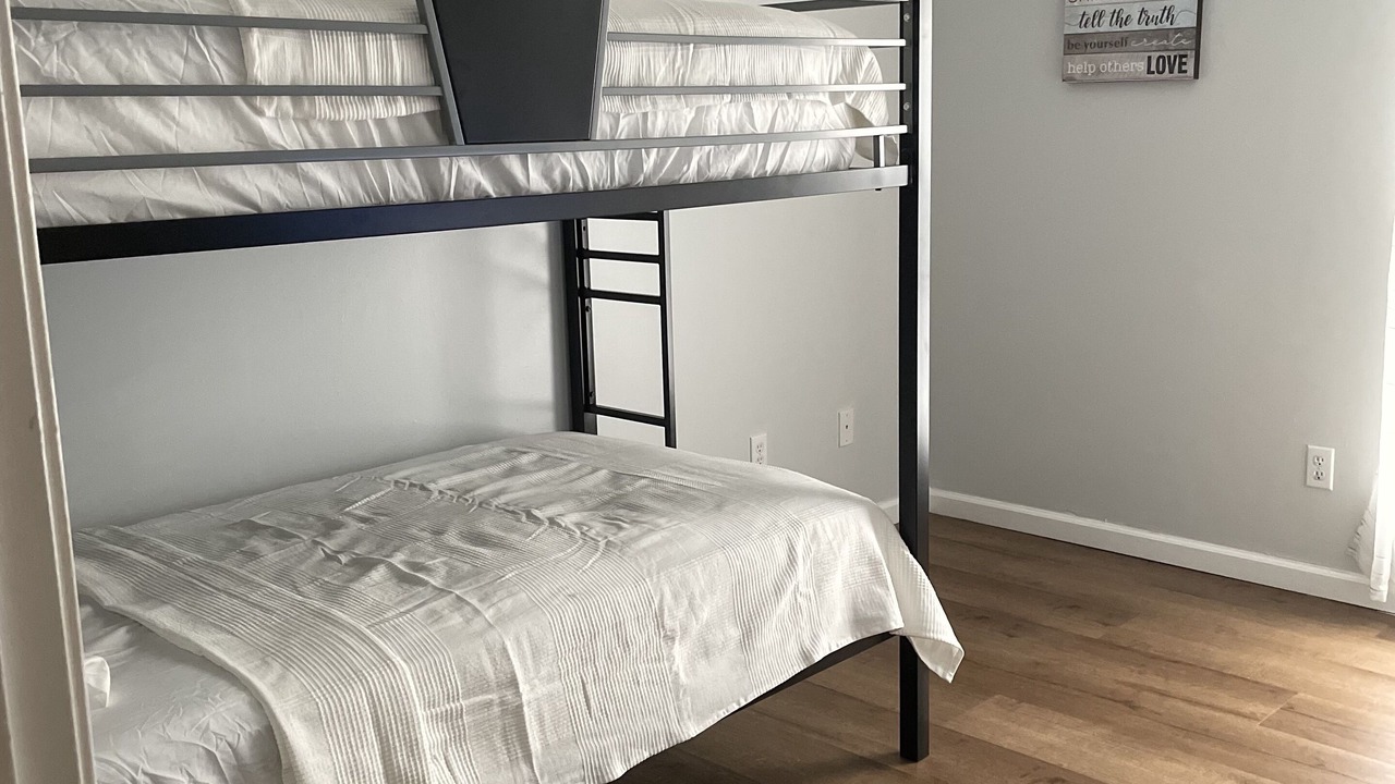 Photo of Bedroom in Midland City