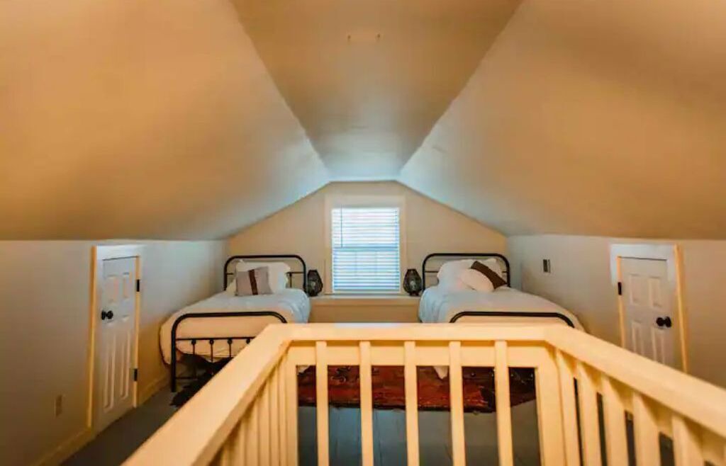 Photo of Bedroom in Oakland