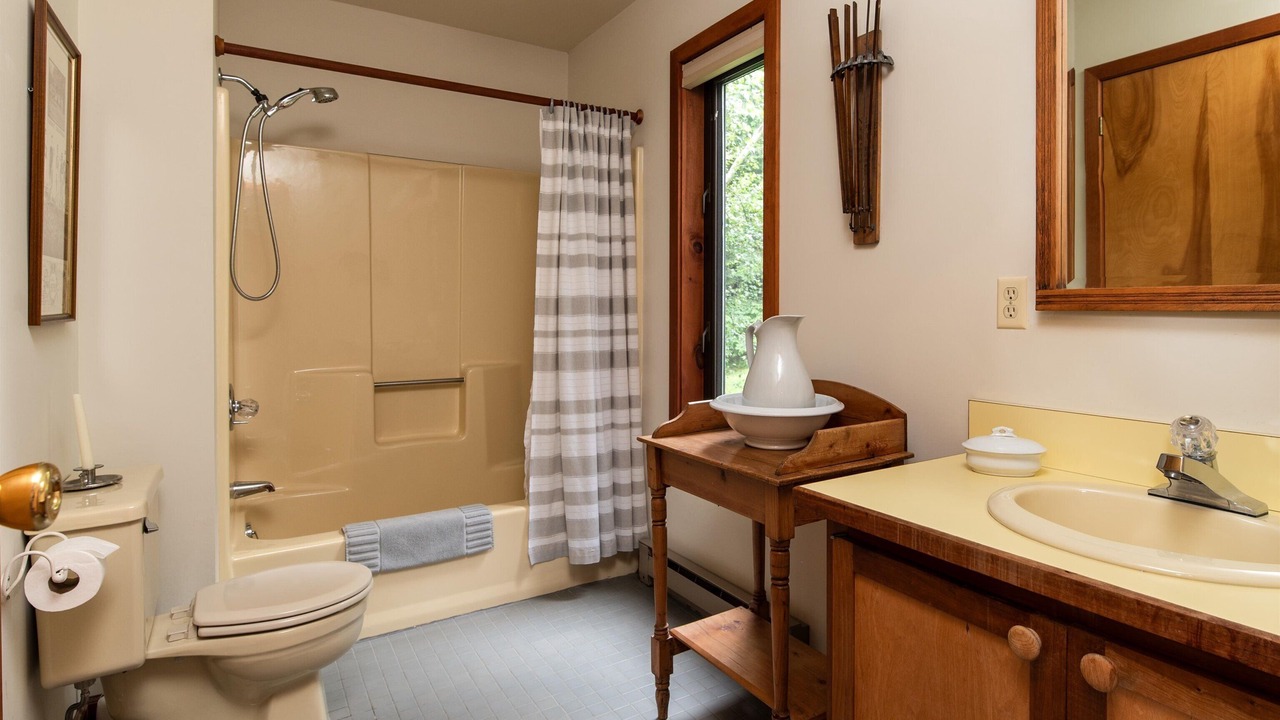 Photo of Bathroom in South Londonderry