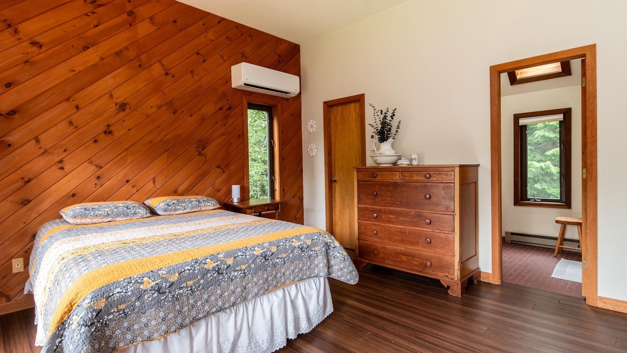 Photo of Bedroom in South Londonderry