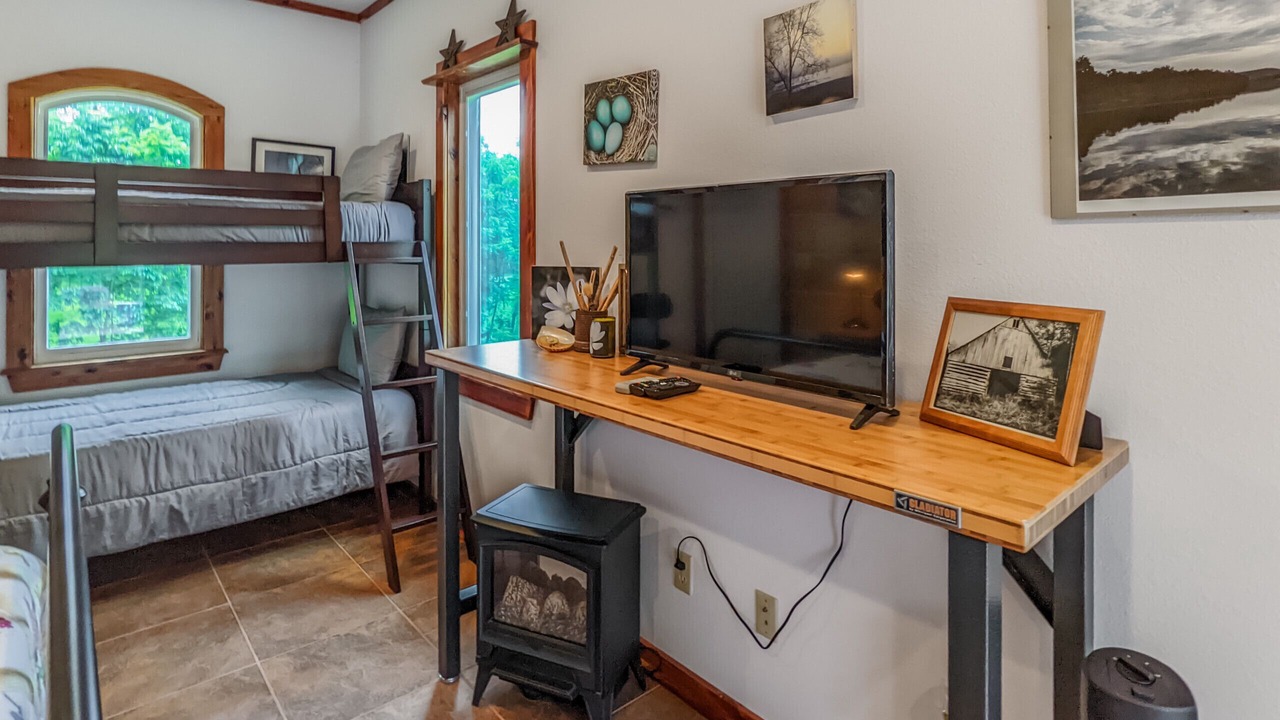 Photo of Bedroom in Mountain View