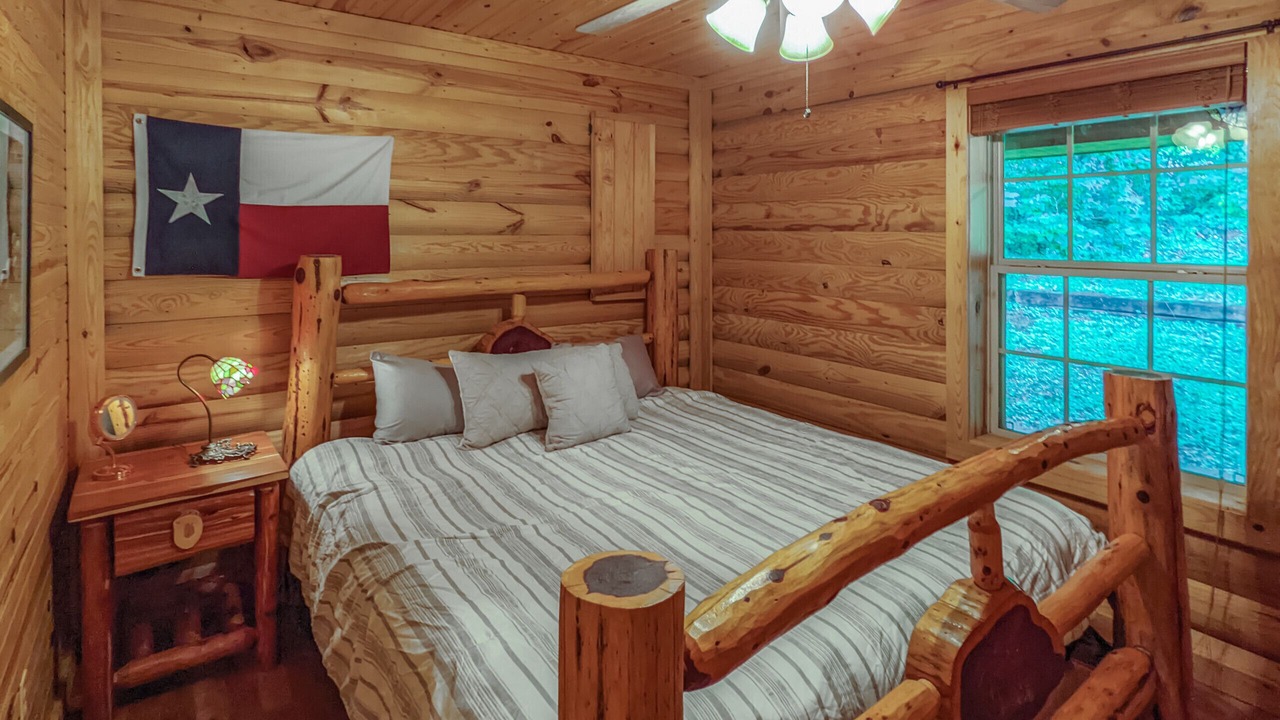 Photo of Bedroom in Mountain View