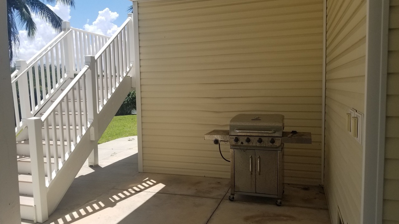 Photo of Patio Balcony in Bokeelia