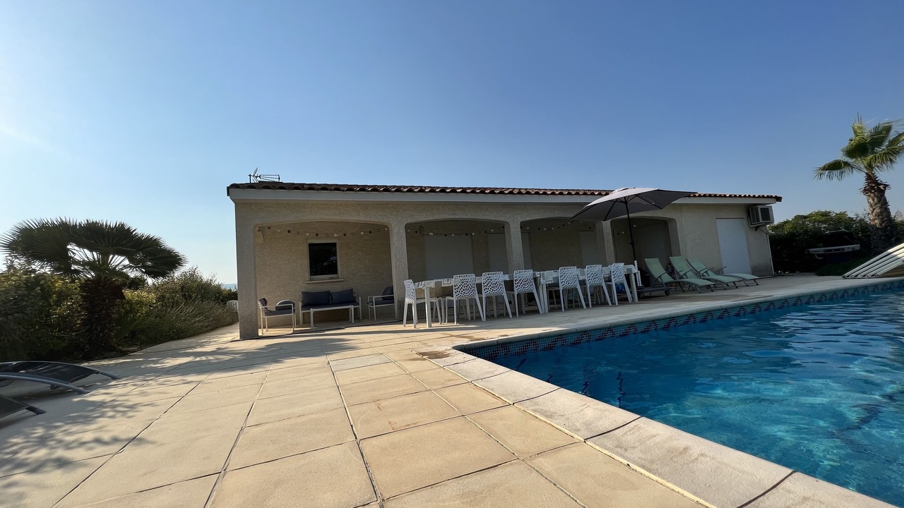 Photo of Outdoor in Saint-Genies-de-Fontedit