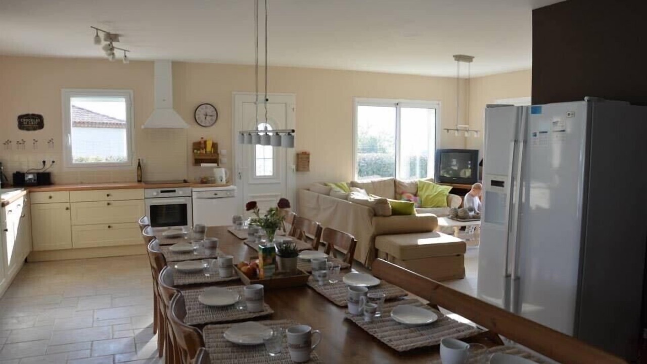 Photo of Kitchen in Saint-Genies-de-Fontedit