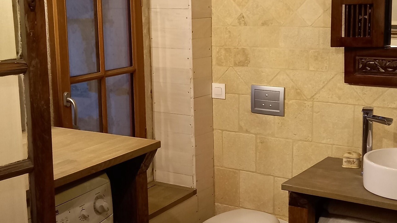 Photo of Bathroom in Aubeterre-sur-Dronne