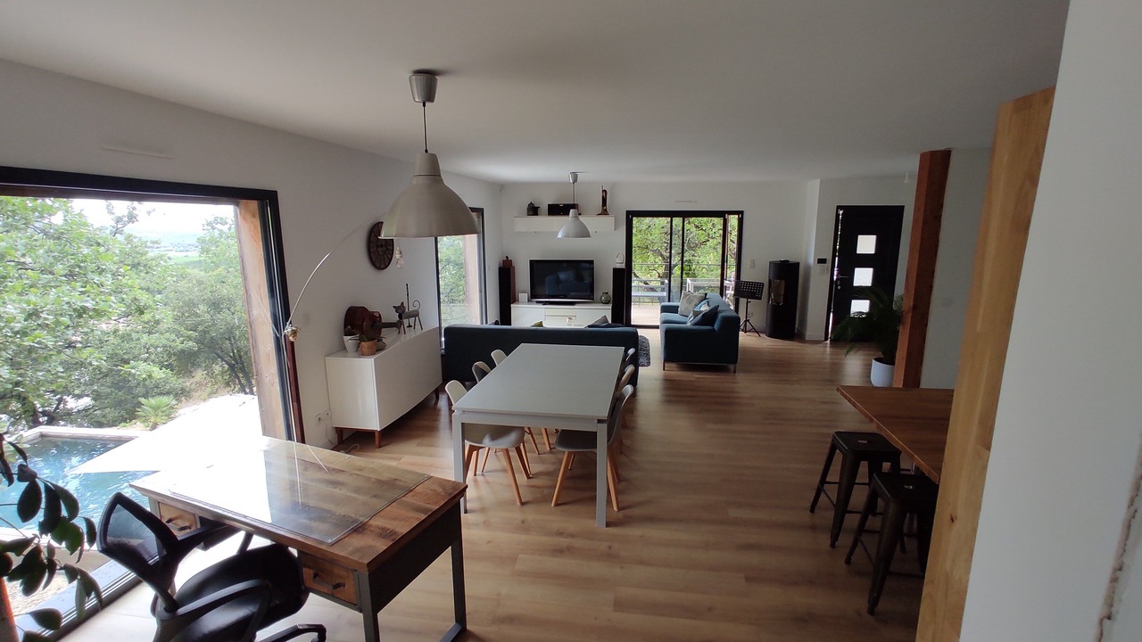 Photo of Livingroom in Gailhan