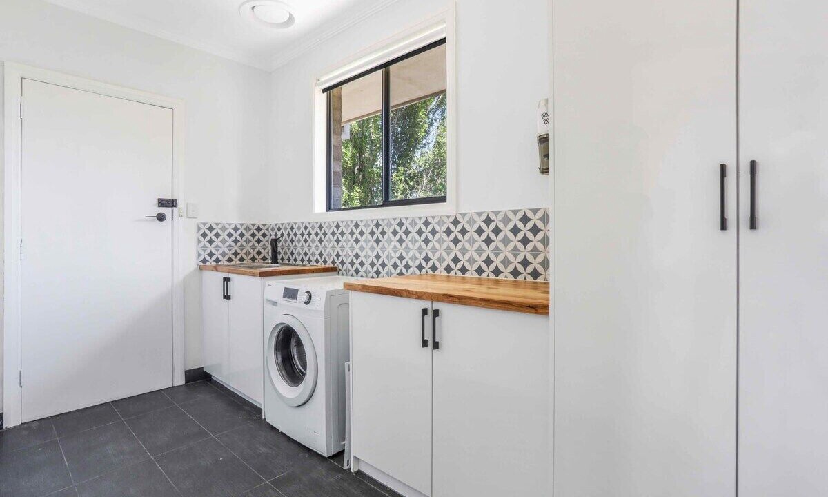 Photo of Others in Highton