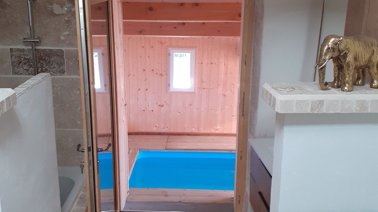Photo of Bathroom in Roche-Saint-Secret