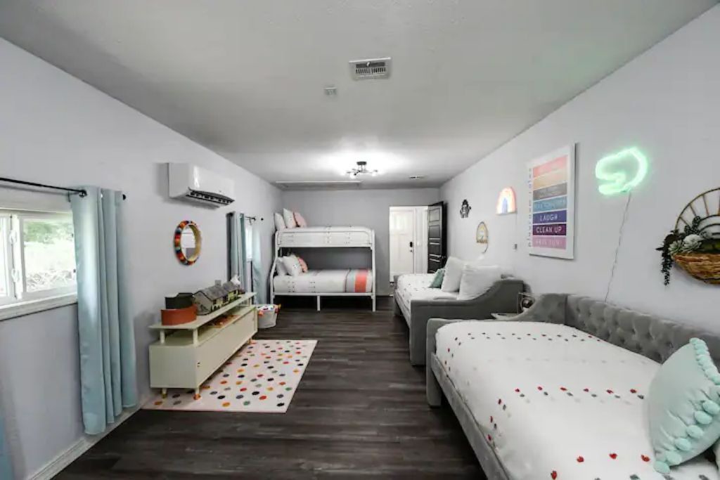 Photo of Bedroom in Gore