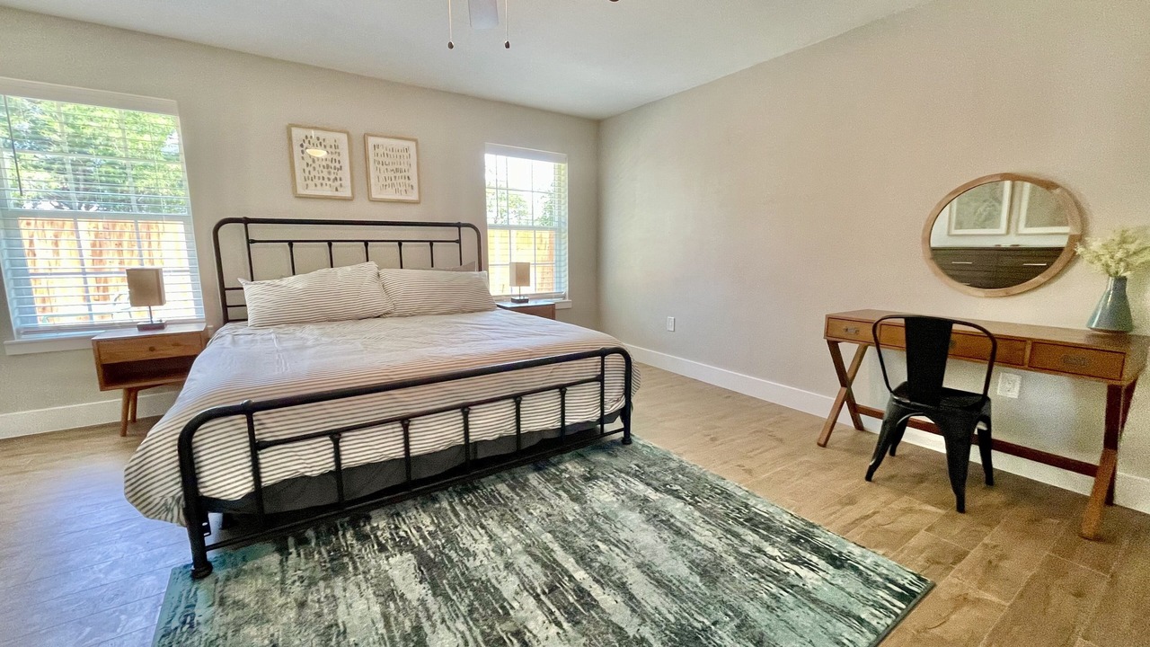 Photo of Bedroom in Lake Dallas