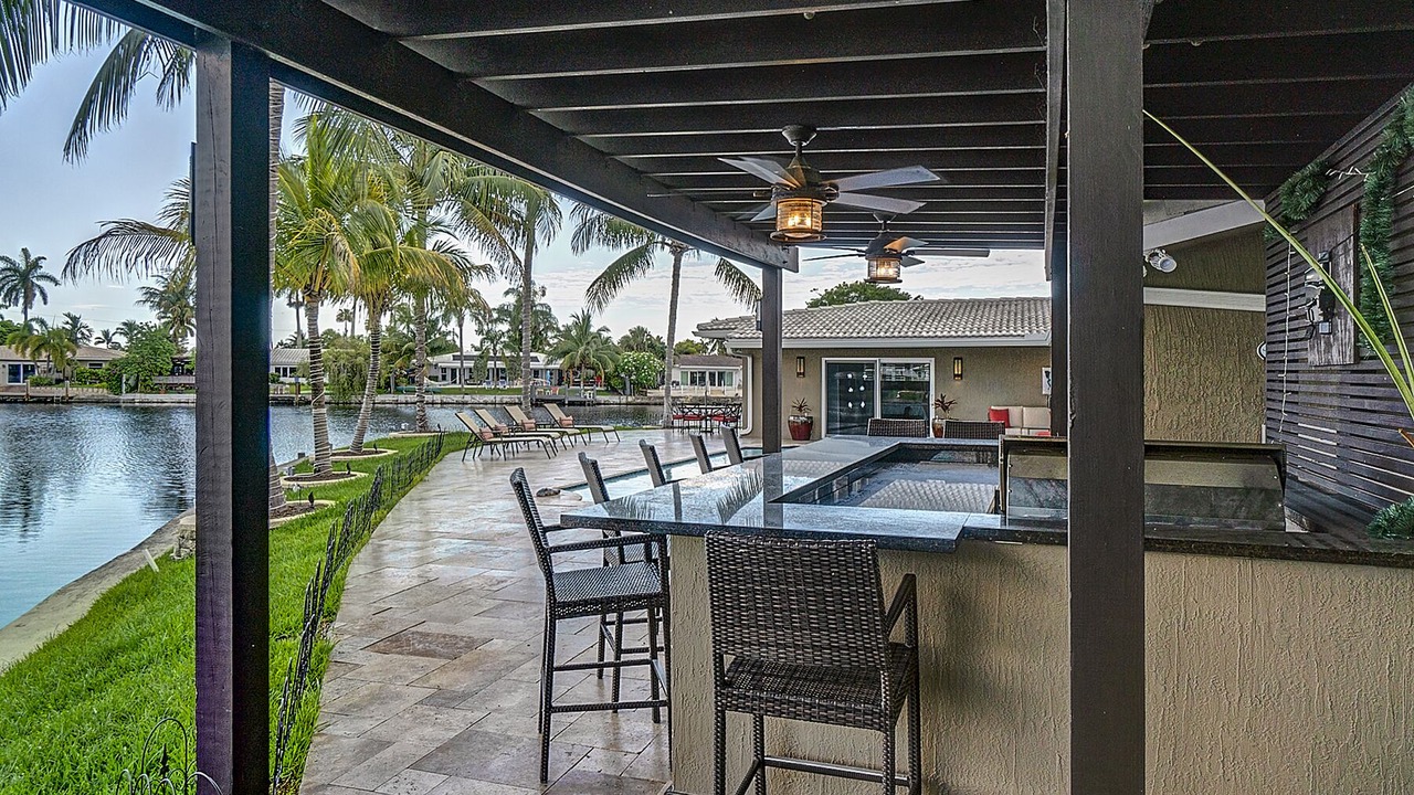 Photo of Patio Balcony in Central Corals