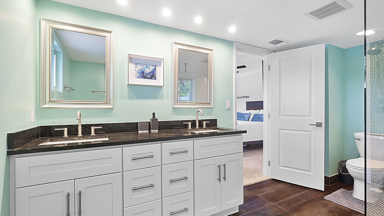 Photo of Bathroom in Central Corals