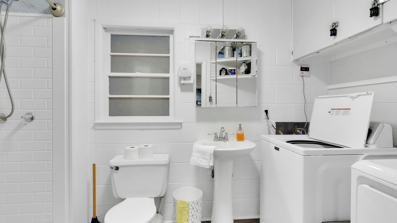 Photo of Bathroom in Emerald Isle