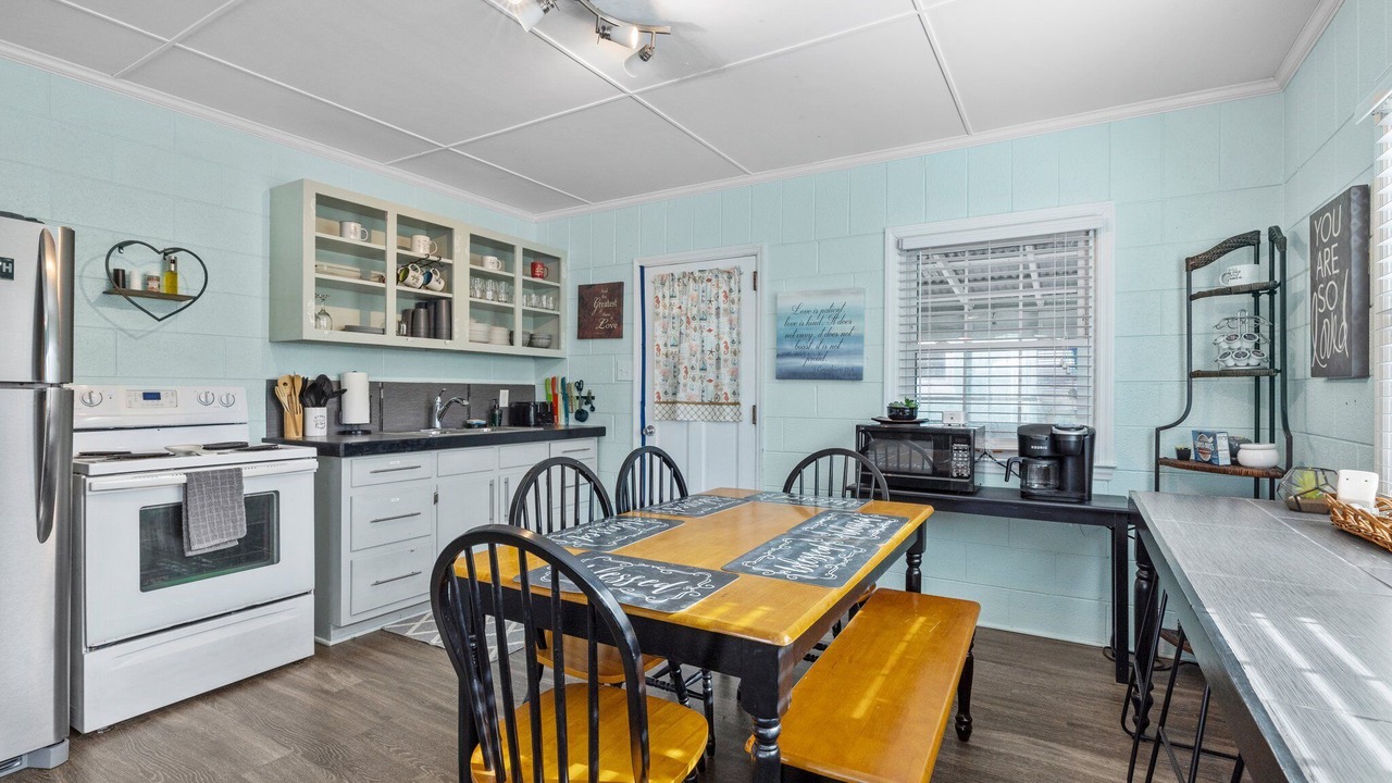 Photo of Kitchen in Emerald Isle