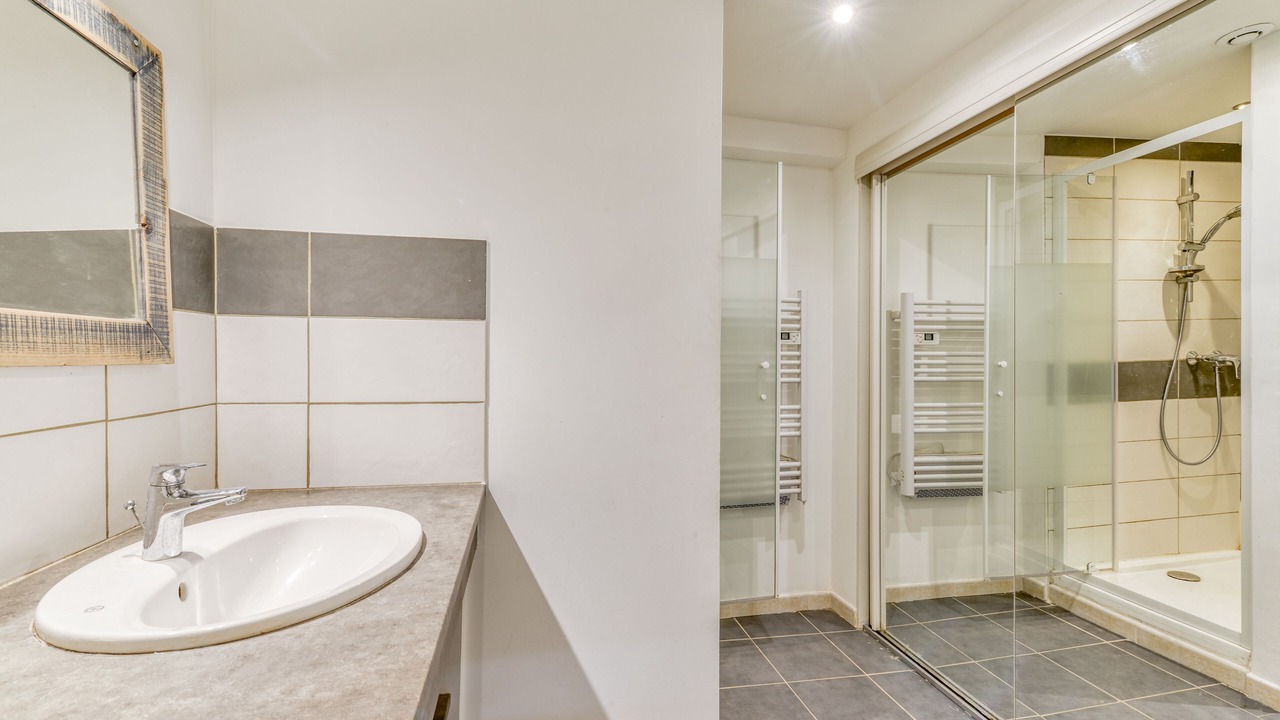 Photo of Bathroom in Cessenon-sur-Orb