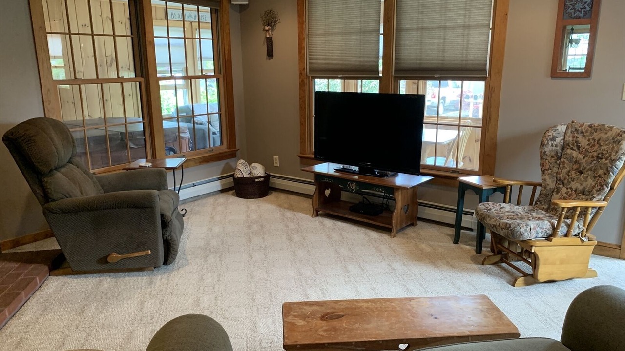 Photo of Livingroom in Camp Ellis