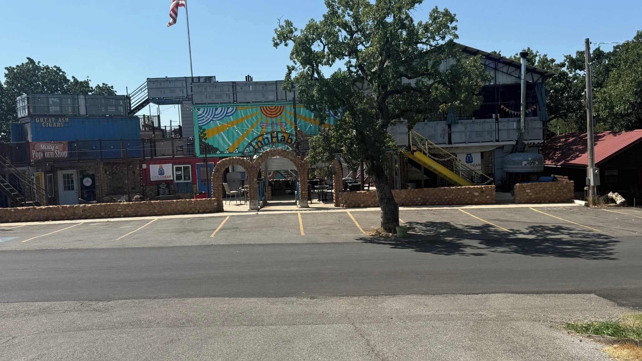 Photo of Others in Medicine Park