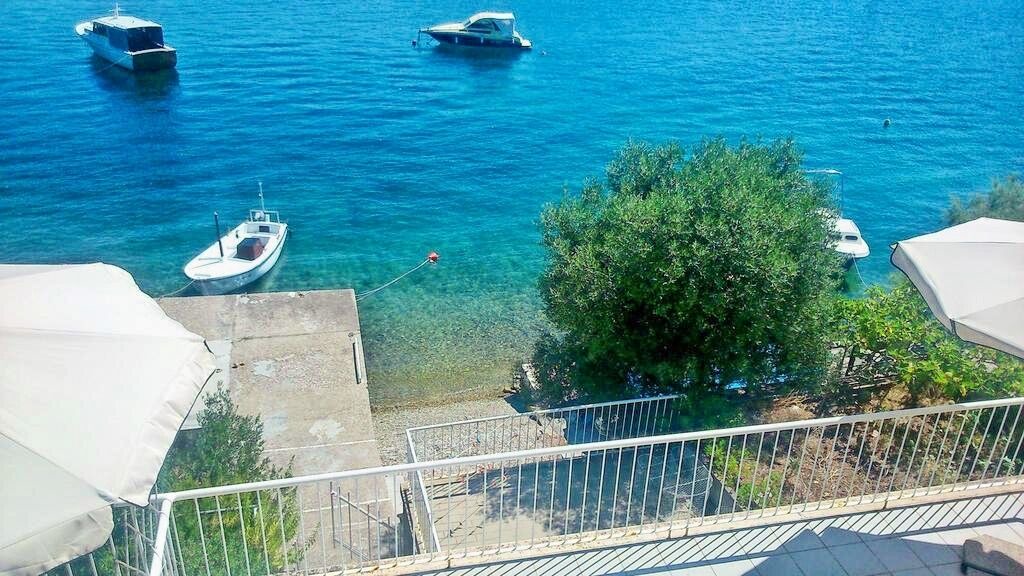 Photo of Others in Cove Tri Zala (Zrnovo)
