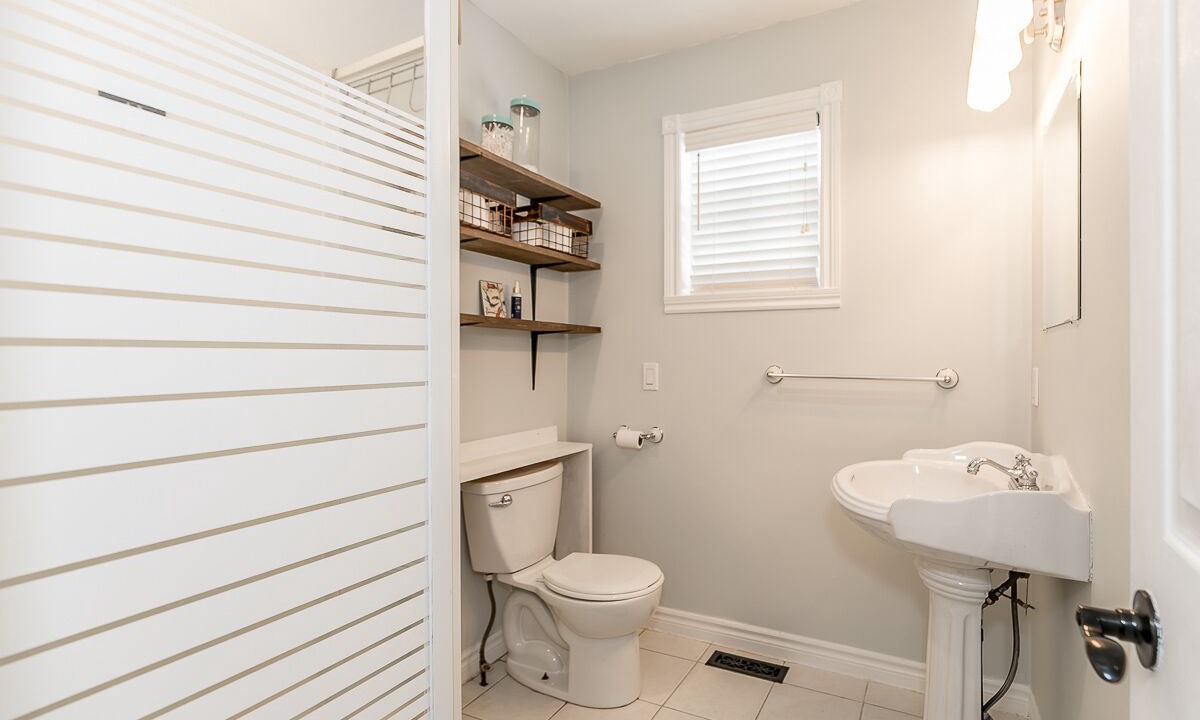 Photo of Bathroom in Port McNicoll