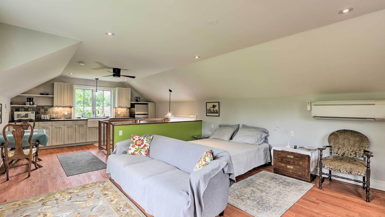 Photo of Livingroom in Titusville