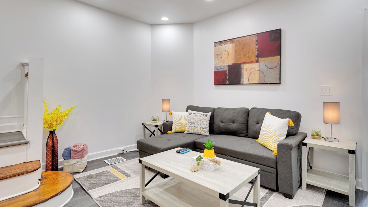 Photo of Livingroom in West Philadelphia