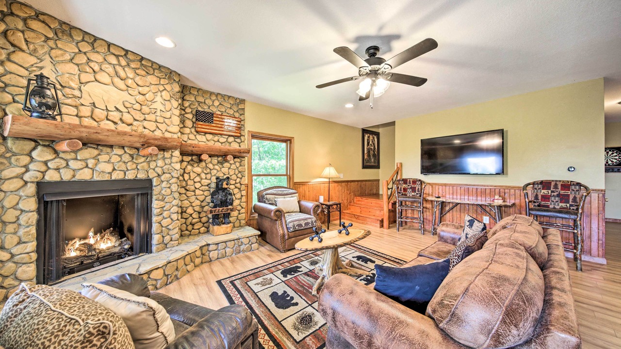 Photo of Livingroom in Indian Rock Springs