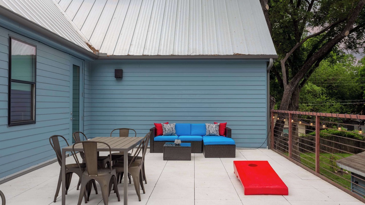 Photo of Outdoor in East Cesar Chavez