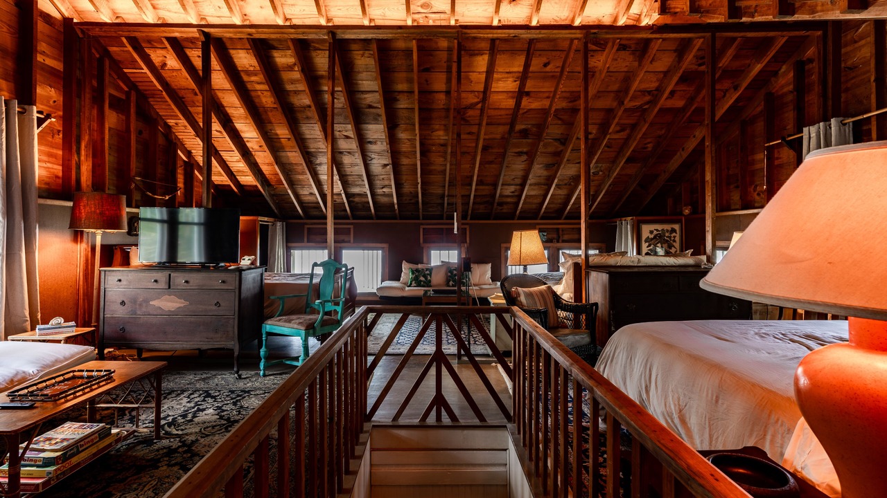 Photo of Bedroom in Clear Lake