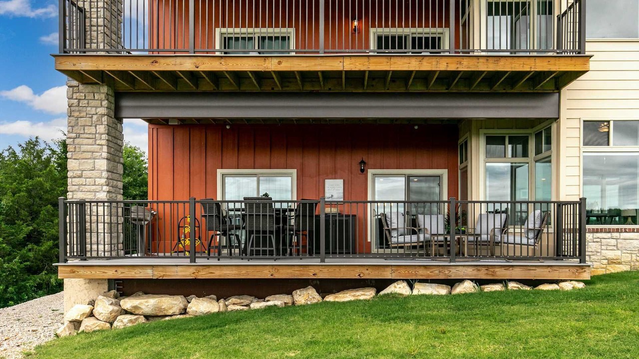 Photo of Patio Balcony in Table Rock