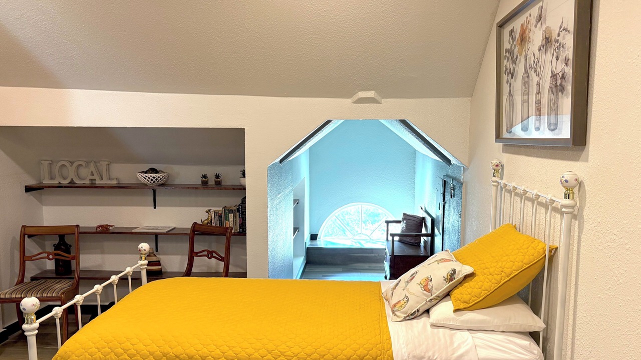Photo of Bedroom in Midtown