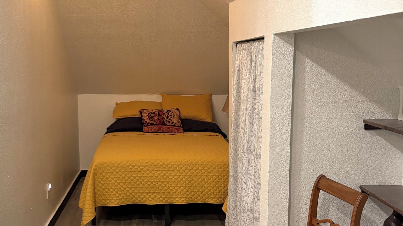 Photo of Bedroom in Midtown