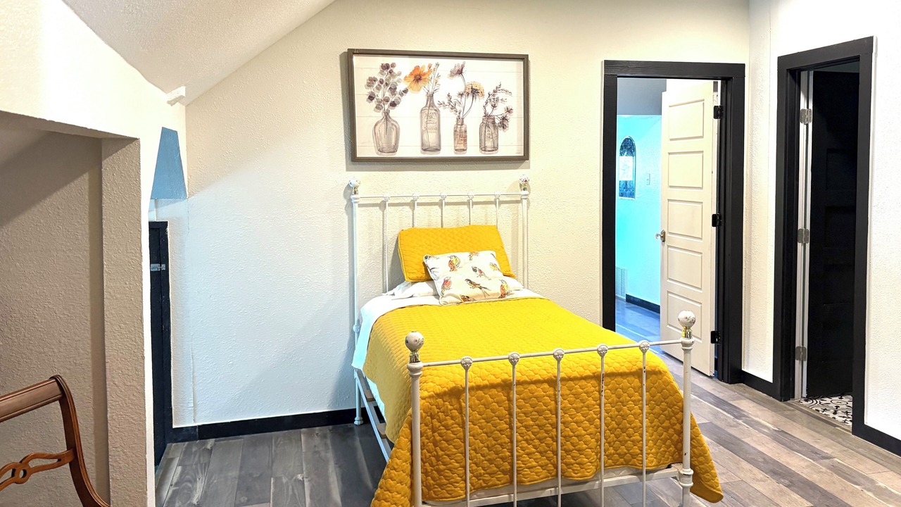 Photo of Bedroom in Midtown