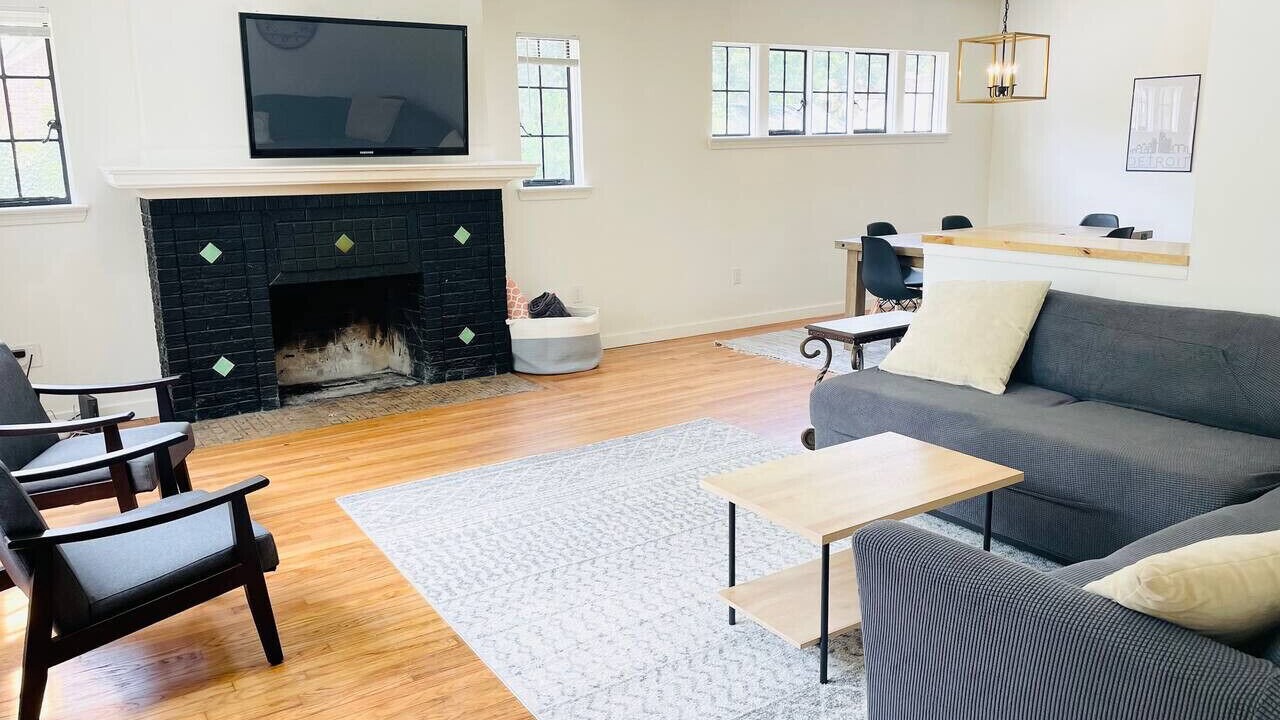 Photo of Livingroom in Detroit