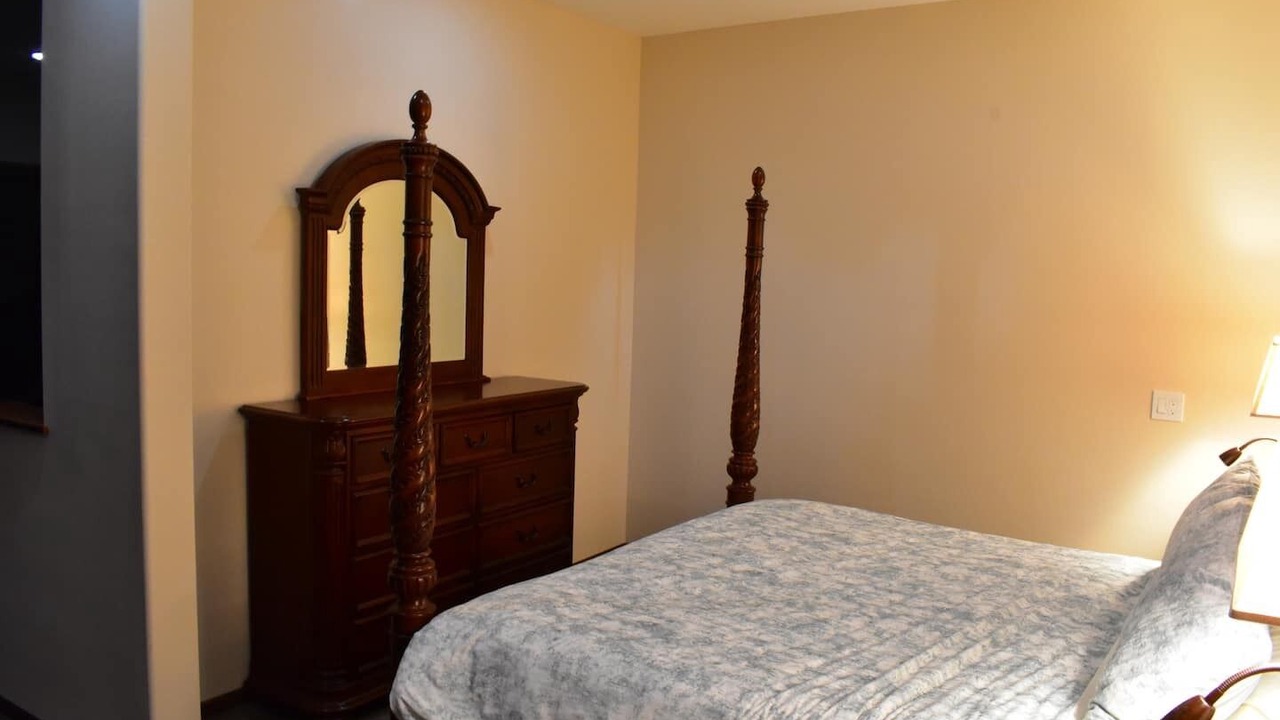 Photo of Bedroom in Sekiu