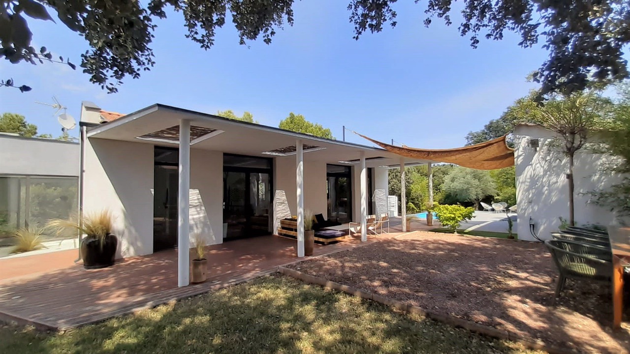 Photo of Outdoor in Aubais
