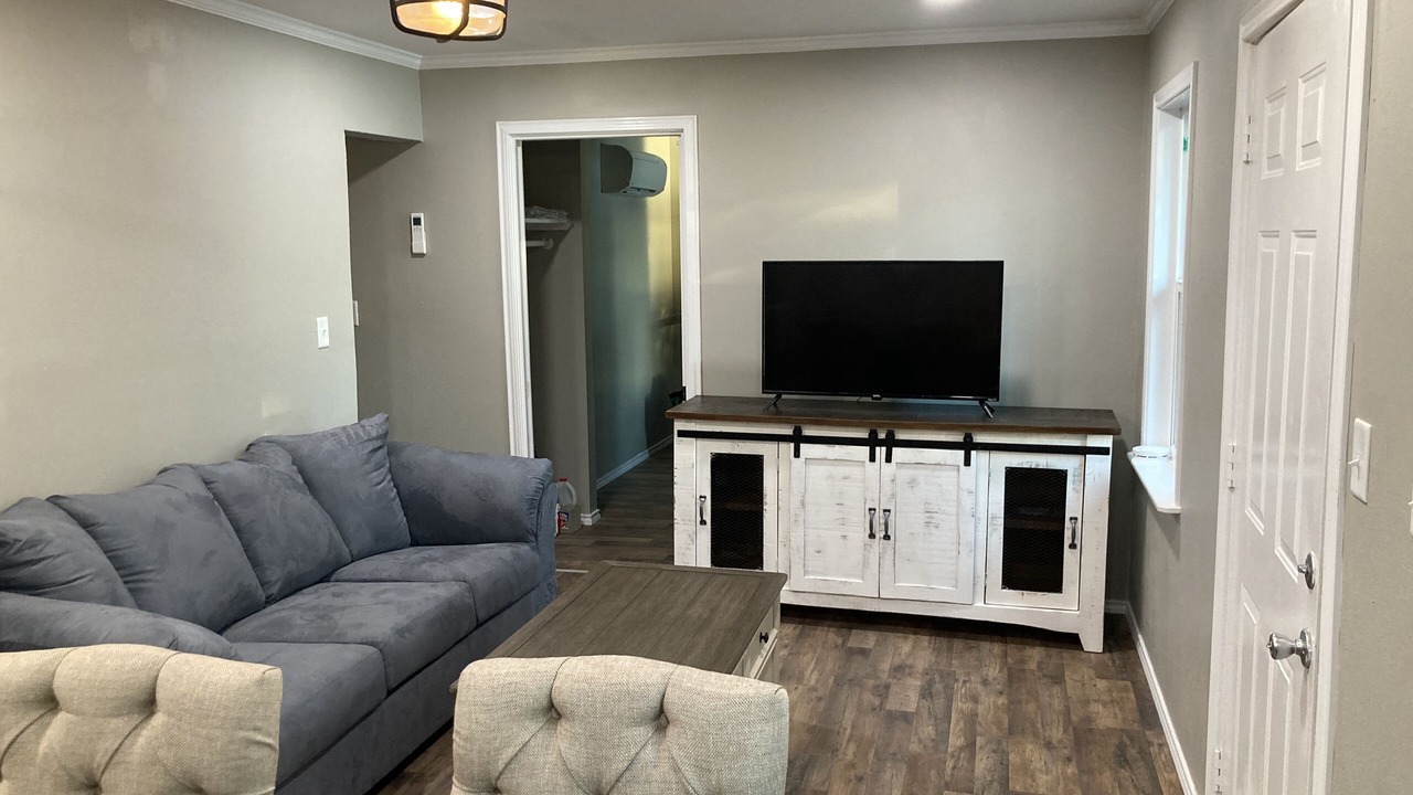 Photo of Livingroom in Mineola