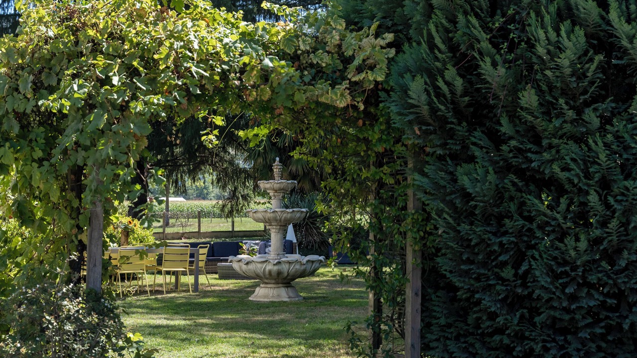 Photo of Outdoor in Adast