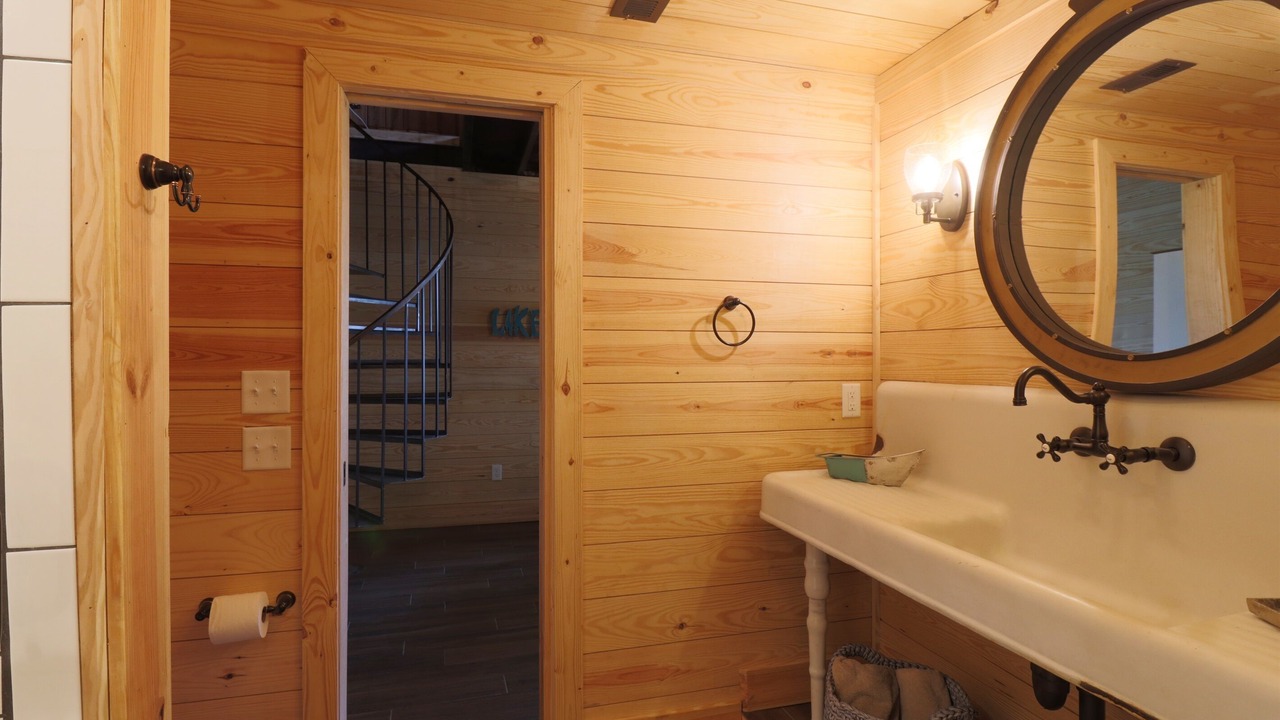 Photo of Bathroom in Arley